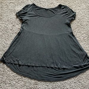 Grey Torrid high-Low short sleeve shirt